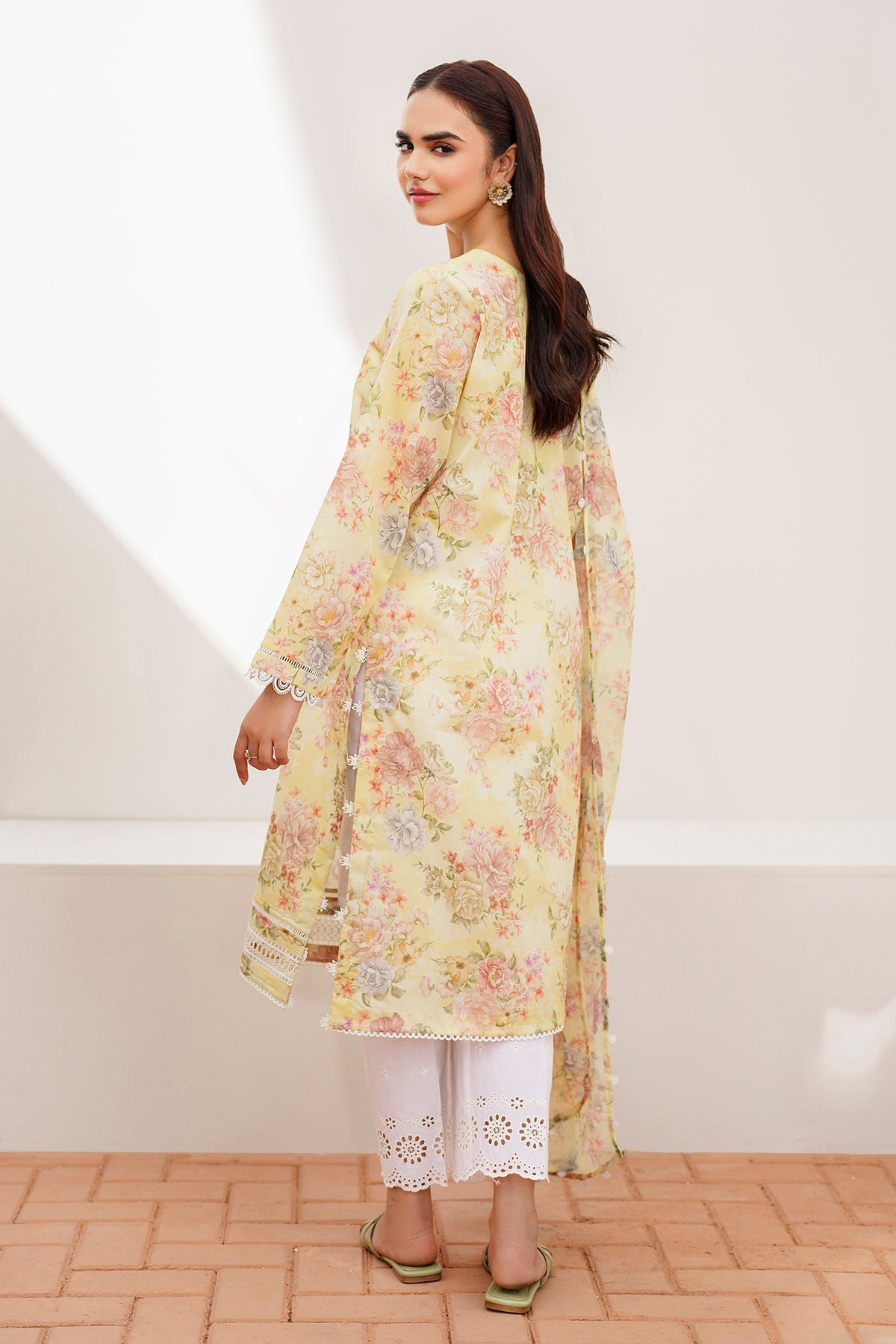 EMBROIDERED PRINTED LAWN UF-630