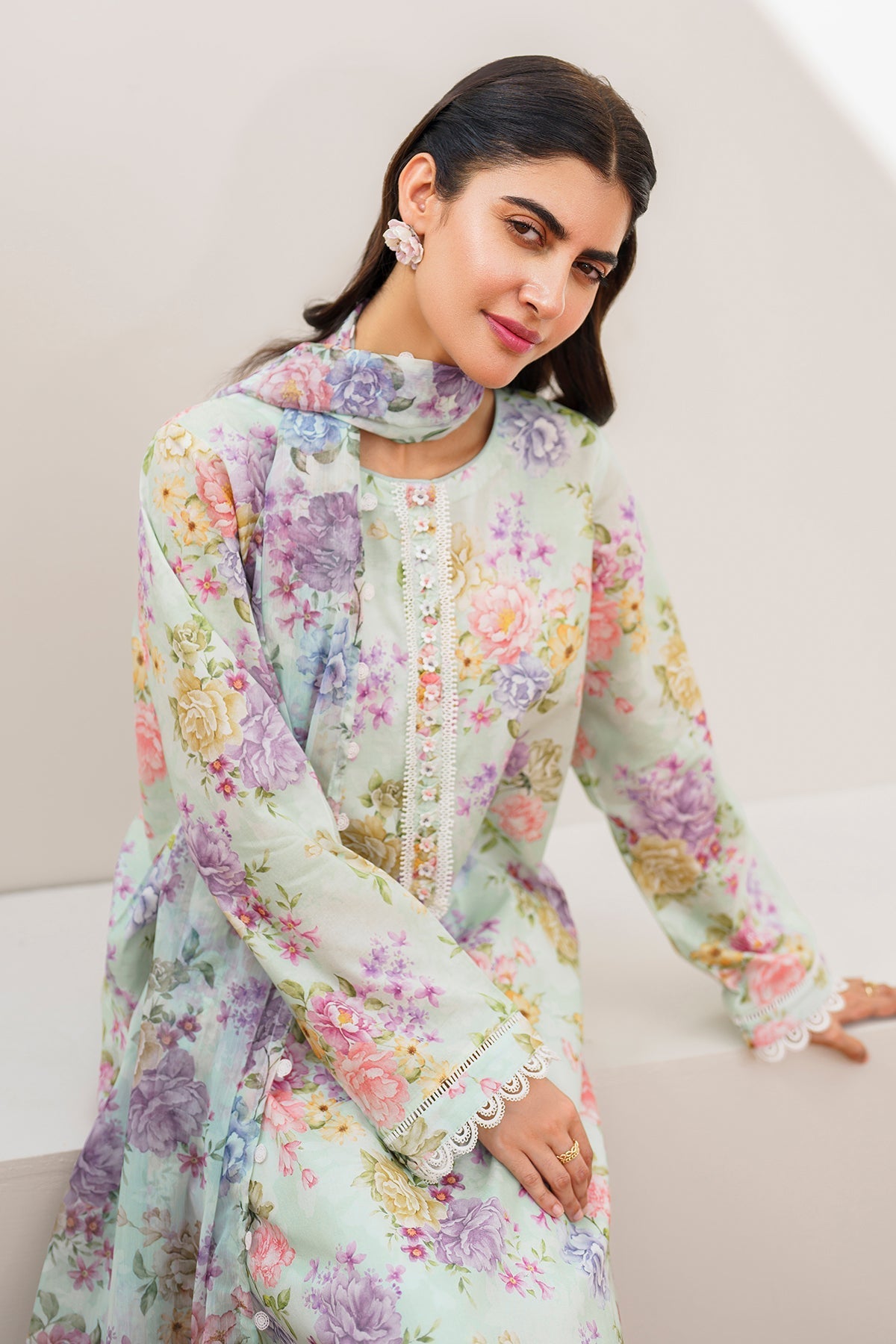 EMBROIDERED PRINTED LAWN UF-631